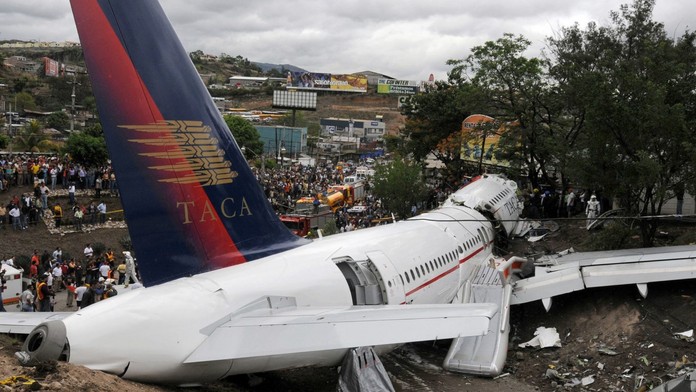 Pád lietadla (ilustračná snímka)