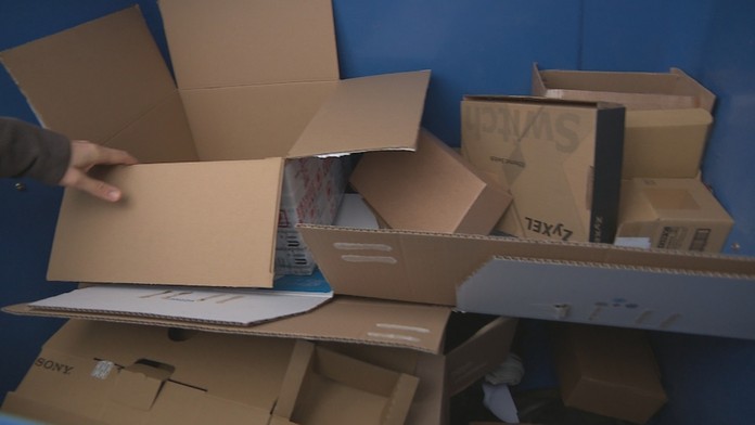 Alpská lyžiarka Petra Vlhová oslavuje triumf v slalome vo Flachau.