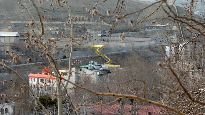 Väznica Evin pred zbombardovaním