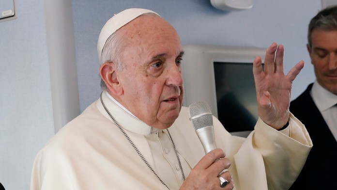 Rado s Kikou v kúpeľní