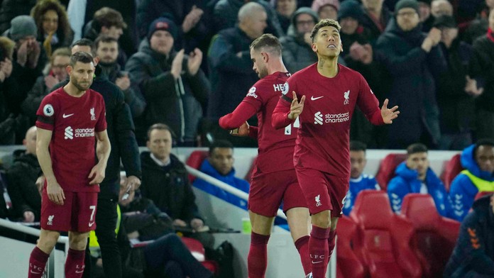 Merseyside derby korisťou Liverpoolu. Strata na lídra je však stále priepastná