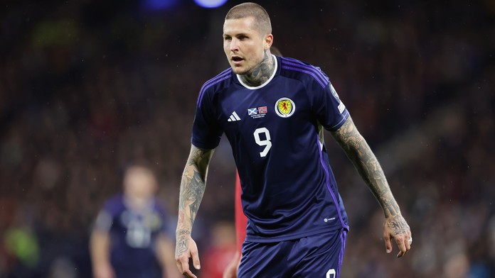 Lyndon Dykes bude na Eure Škótsku chýbať.