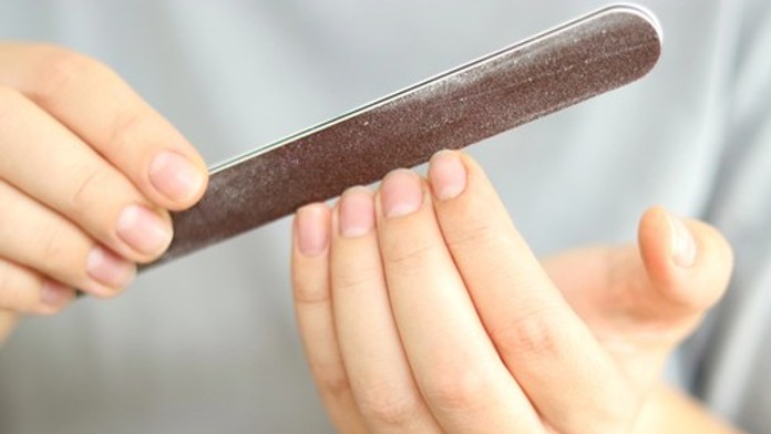 Vrásky nie sú jediným znakom starnutia. Čo o vás prezrádza vzhľad vašich nechtov?