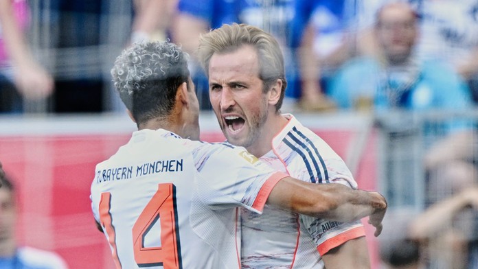 Bayern je naďalej stopercentný. Hetrikom sa zaskvel Kane a upevnil si pozíciu najlepšieho strelca