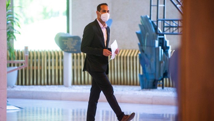 Poslanec Ján Herák.