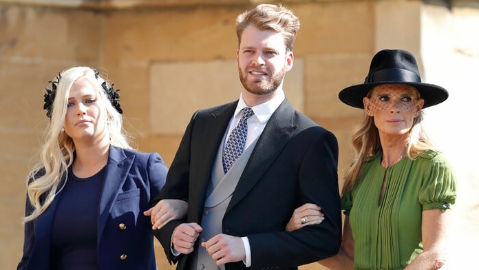 Louis Spencer so svojou sestrou Lady Elizou a mamou Victoriou Aitken