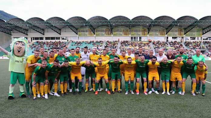 Spoločná fotografia pri príležitosti 110. výročia založenia MŠK Žilina.