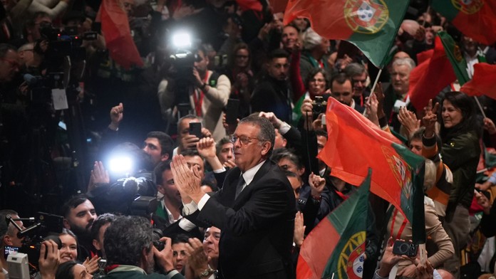 Zvíťazil s výrazným náskokom. Novým prezidentom Portugalska sa stal António José Seguro