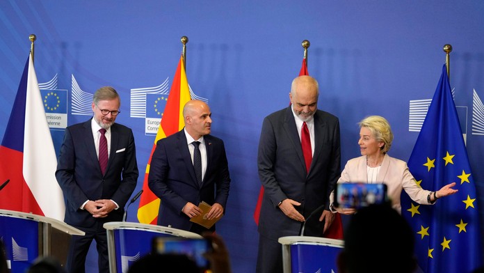 Ďalší historický okamih pre EÚ: Dve krajiny dosiahli obrovský pokrok a začali sa prístupové rokovania