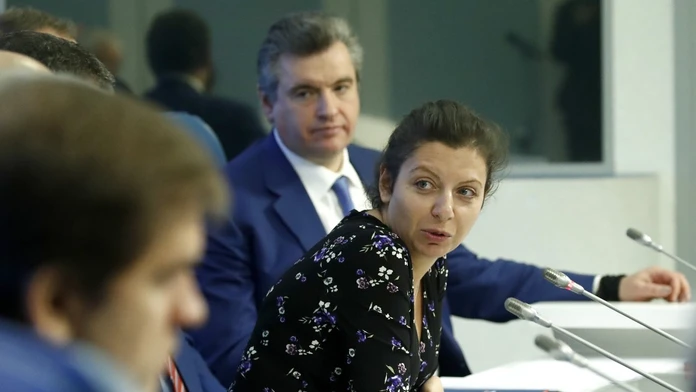Ruskí politici šíria konšpirácie o atentáte na Fica. Bez dôkazov naznačili, že sú za ním zahraničné sily
