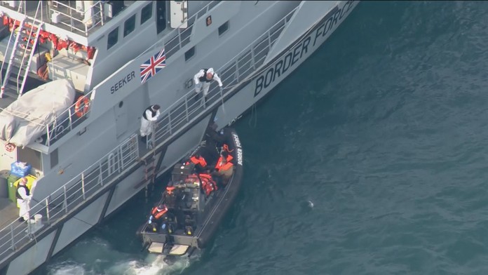 Britská vláda predstavila kontroverzný zámer. Žiadateľov o azyl chce posielať do Rwandy