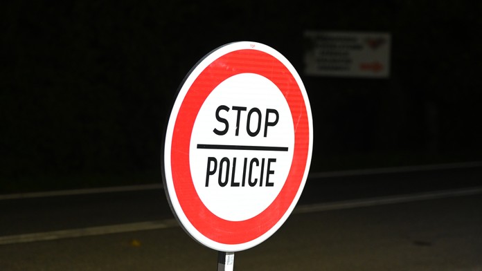 Česká armáda posiela pomoc na hranice so Slovenskom, kontroly budú robiť dlhšie ako plánovali