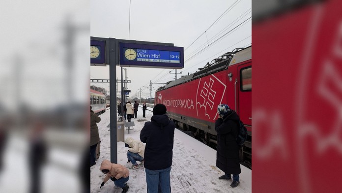 Z cesty vlakom do Viedne sa stala nočná mora. 