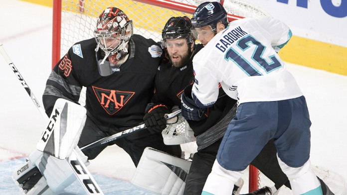 Hokejisti Tímu Európa prehrali v noci na pondelok v kanadskom Montreale aj druhý prípravný zápas pred Svetovým pohárom.