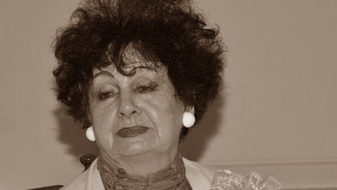 Zomrela herečka Aurélia Szentpétery.