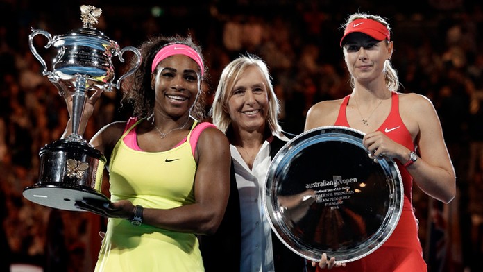 Serena Williamsová, Maria Šarapovová a tenisová legenda Martina Navrátilová na archívnej snímke.