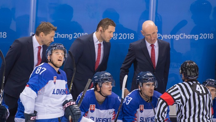 Iľja Kovaľčuka  Sergej Andronov sa tešia po strelení gólu proti USA.