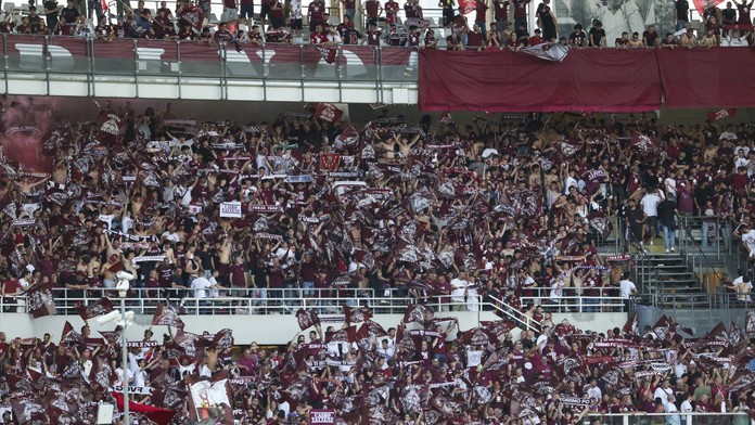 VIDEO: Záverečné kolo v Taliansku sprevádzali výtržnosti fanúšikov. Pred derby vznikol chaos v uliciach
