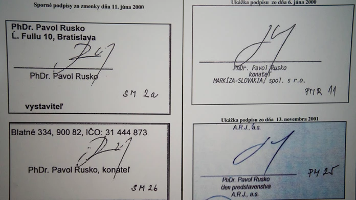 Na snímke kópie sporných podpisov zo zmenky dňa 11. januára 2000.