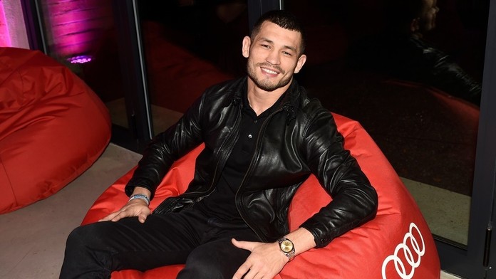 Vietor zhodil autobusovú búdu, ktorá zabila jedno dieťa.