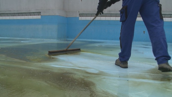 Čistia, kosia i prerábajú. Kúpaliská sa už pripravujú na letnú sezónu