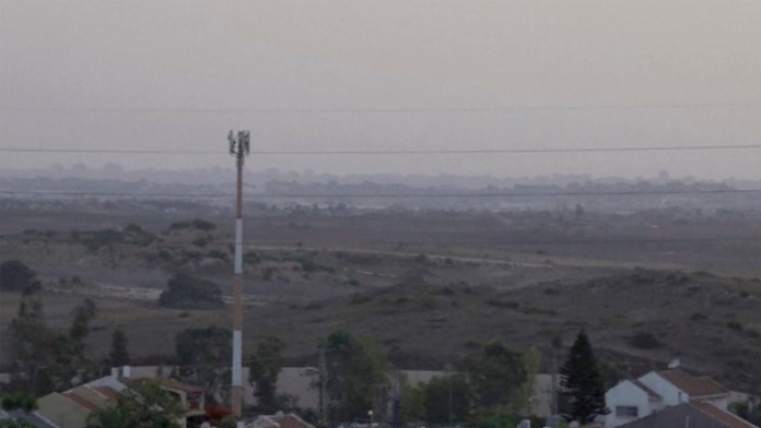 Izraelský útok na školu v Gaze zabil desiatky ľudí, uvádzajú palestínske úrady