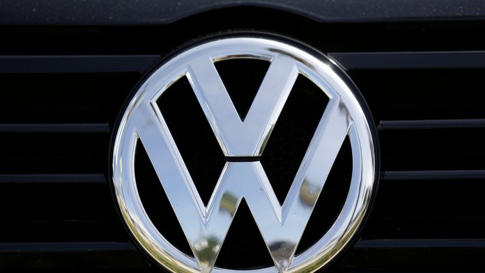 Na snímke logo nemeckej automobilky Volkswagen