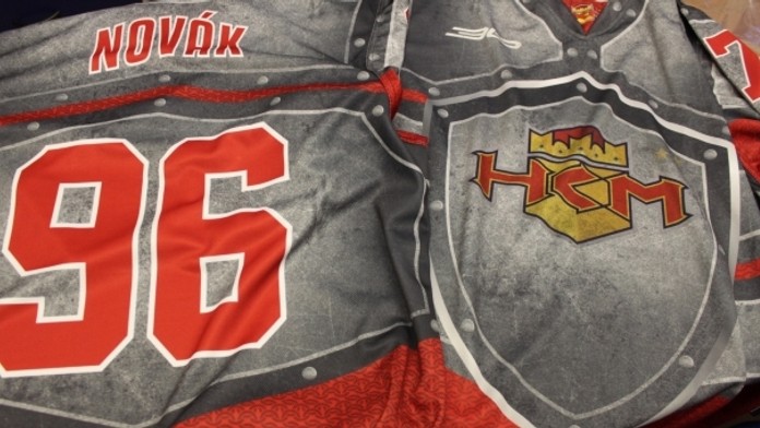 Nové dresy pre hokejistov HKM Zvolen.
