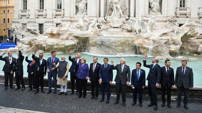 Lídri na summite v Ríme.