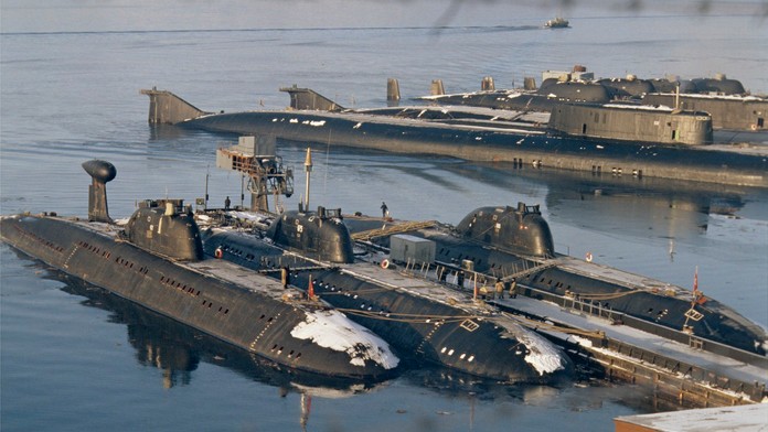 Rusko zhromažďuje za polárnym kruhom jadrovú flotilu. Z Arktídy sa stáva tretie bojisko