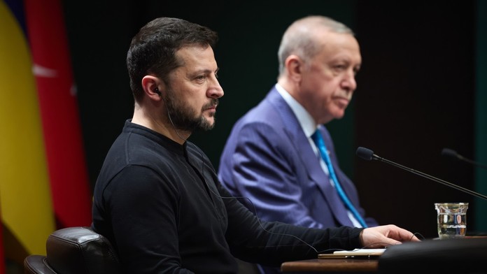 Erdogan aj Zelenskyj po masívnom útoku Ruska zopakovali výzvu na prímerie vo vzduchu a na mori