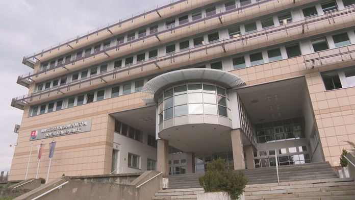 Volajú po konštruktívnom dialógu. Tripartita vyzýva na upokojenie situácie v zdravotníctve