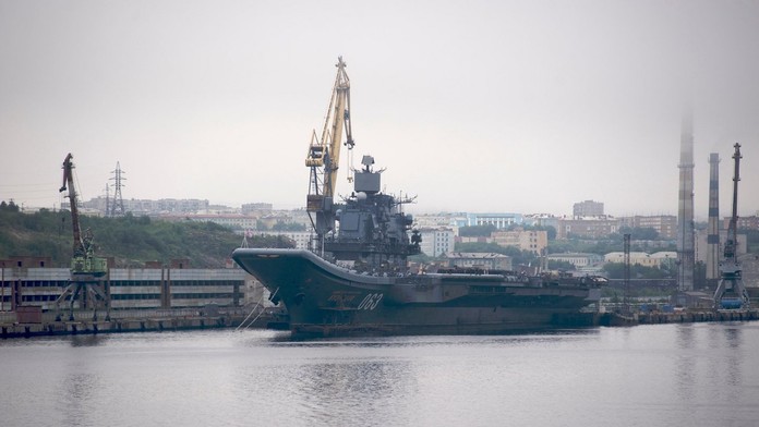 Ruská lietadlová loď Admirál Kuznecov.