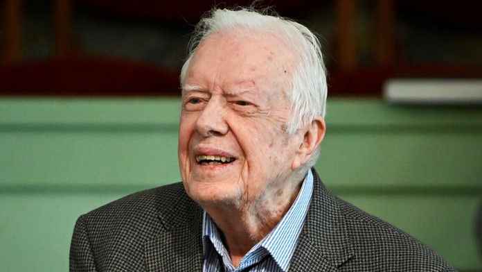 Exprezident USA Jimmy Carter opustil nemocnicu, lebo "zvyšný čas chce stráviť doma s rodinou"