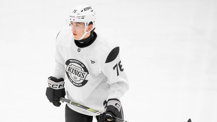 Šokovalo ho, ako rýchlo mal objednané letenky. Vedenie tímu z NHL chce mať Slováka na očiach (rozhovor)