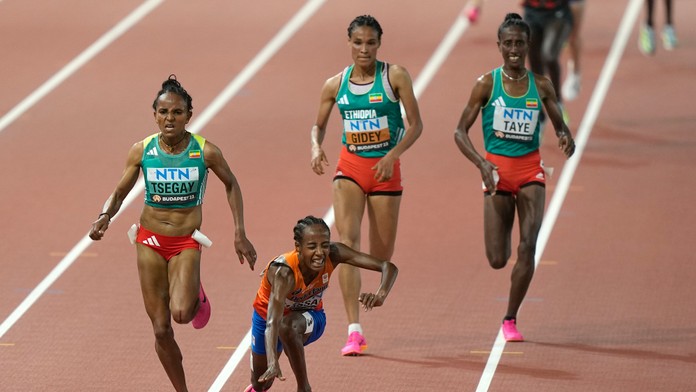 Vysoké teploty zasiahli aj do programu MS v atletike. Organizátori preložili vytrvalostné preteky
