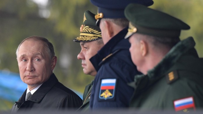 Zelenskyj žiada západ o rýchlu dodávku zbraní. Rusko odkazuje, že ani západné tanky nepomôžu Ukrajine