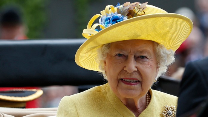 Britská kráľovná Alžbeta II. na archívnej snímke.