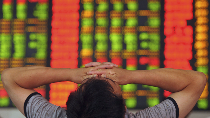 Od polovice júna už čínske akcie oslabili o viac ako 30 percent