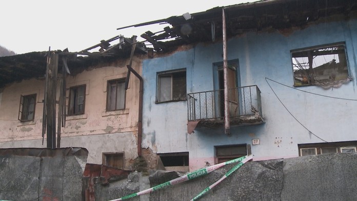 Hráči Tottenhamu oslavujú gól v dueli LM na pôde Crvenej zvezdy.