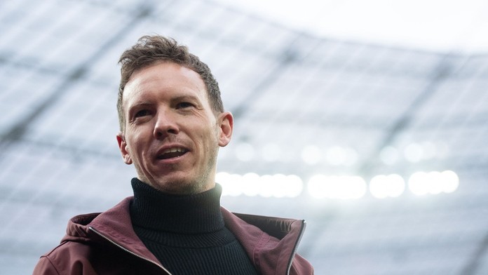 Kouč Nemecka musí čeliť kritike. Športový riaditeľ sa ho zastal: Je to top tréner