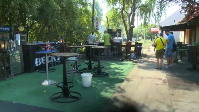 Miesto činu po streľbe v kaviarni v srbskom meste Zrenjanin.