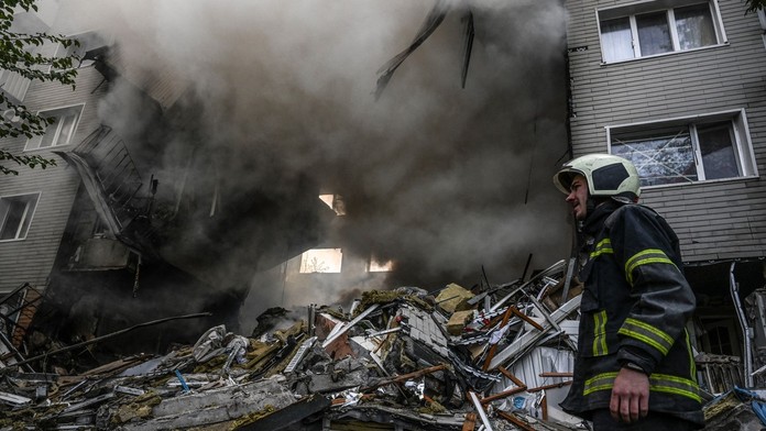 Rusi aj napriek obrovským stratám stále útočia na jedno mesto. Môže sa z neho stať druhý Mariupol