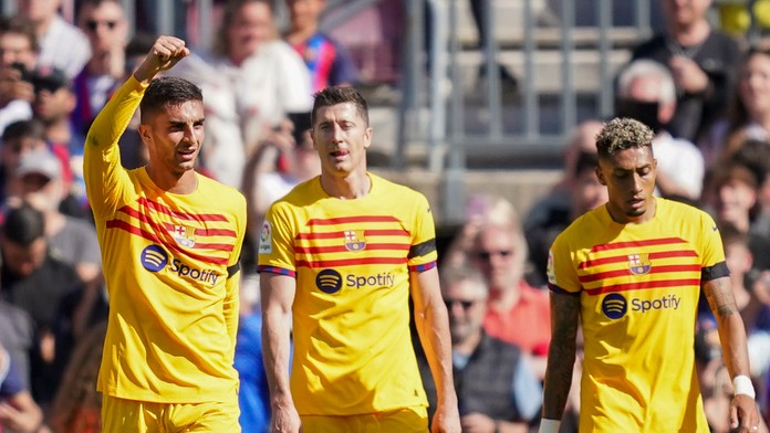 LaLiga: Šláger kola pre Barcelonu, lídra tabuľky vykúpil Ferran Torres