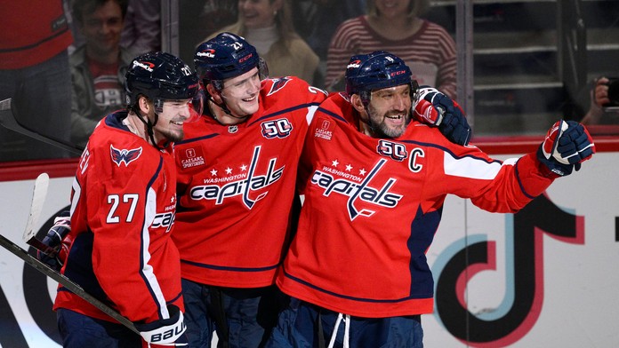 Feherváryho Washington zdolal Slafkovského Montreal, štvorbodový Nečas ťahal Carolinu