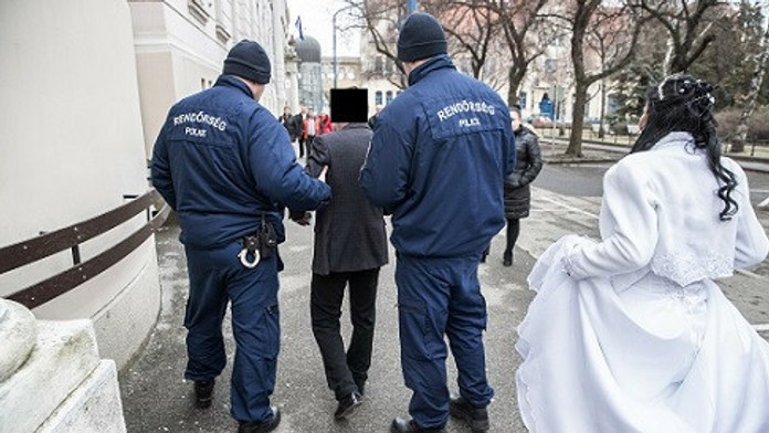 Kandidát na sudcu ÚS Radoslav Procházka počas vypočutia pre ústavnoprávnym výrobom.