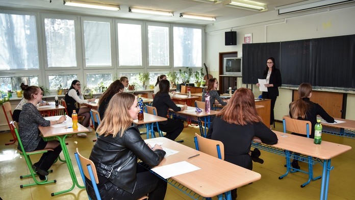 Fanúšikovia Nitry v prvom štvrťfinále proti Dukle Trenčín.
