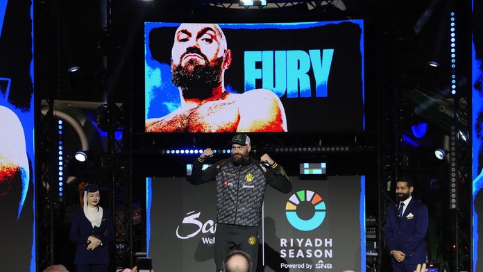Tyson Fury sa v odvete stretne s favorizovaným Ukrajincom. Na bojovníkov čaká vysoká odmena