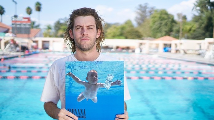 Spencer Elden so slávnym obalom.