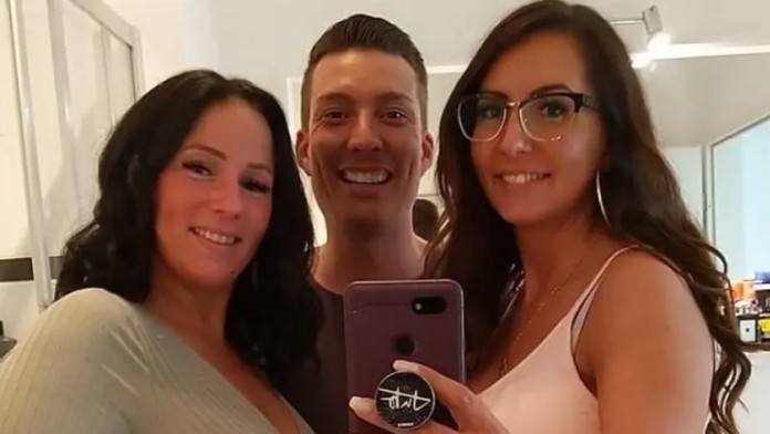 Marco s pariateľkami.